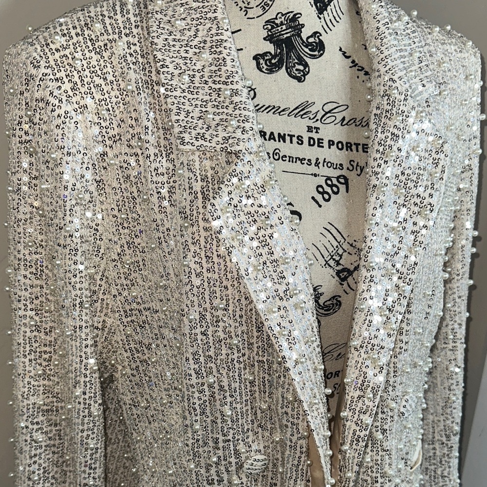 Shimmering Sequin & Pearl Blazer - Picture 2 of 10